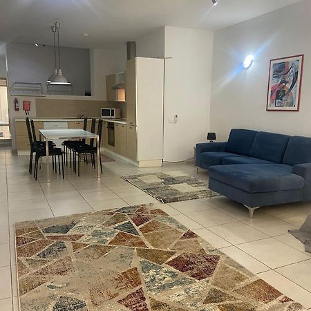 Apartament Sliema 2Bed With Backyard Zewnętrze zdjęcie